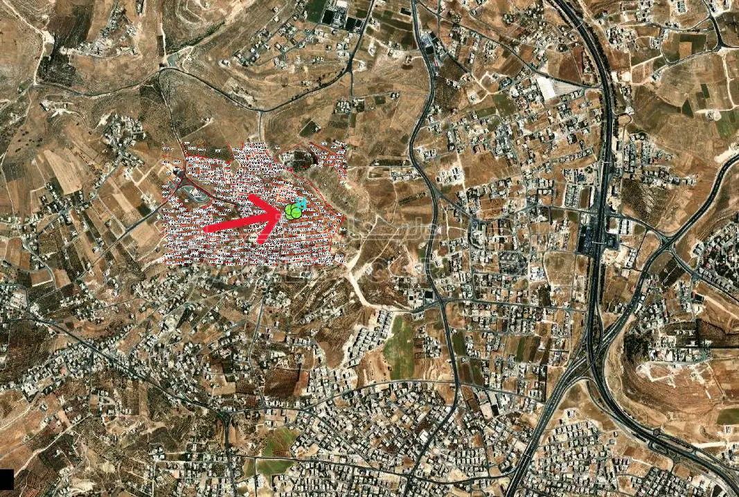أرض في ارض للبيع في البحاث خلف ترخيص مرج الحمام - 240,000 دأ - صورة 1